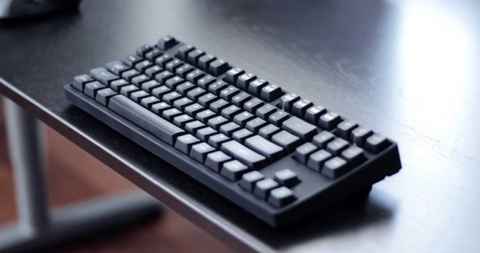 Reducir el ruido del teclado mecánico