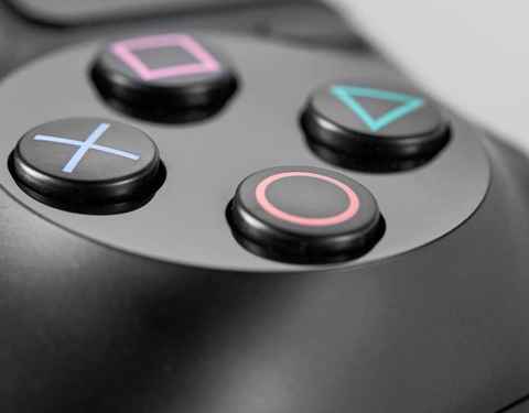Sony patenta un modelo de mando de PlayStation 5 que podría cargar  auriculares inalámbricos