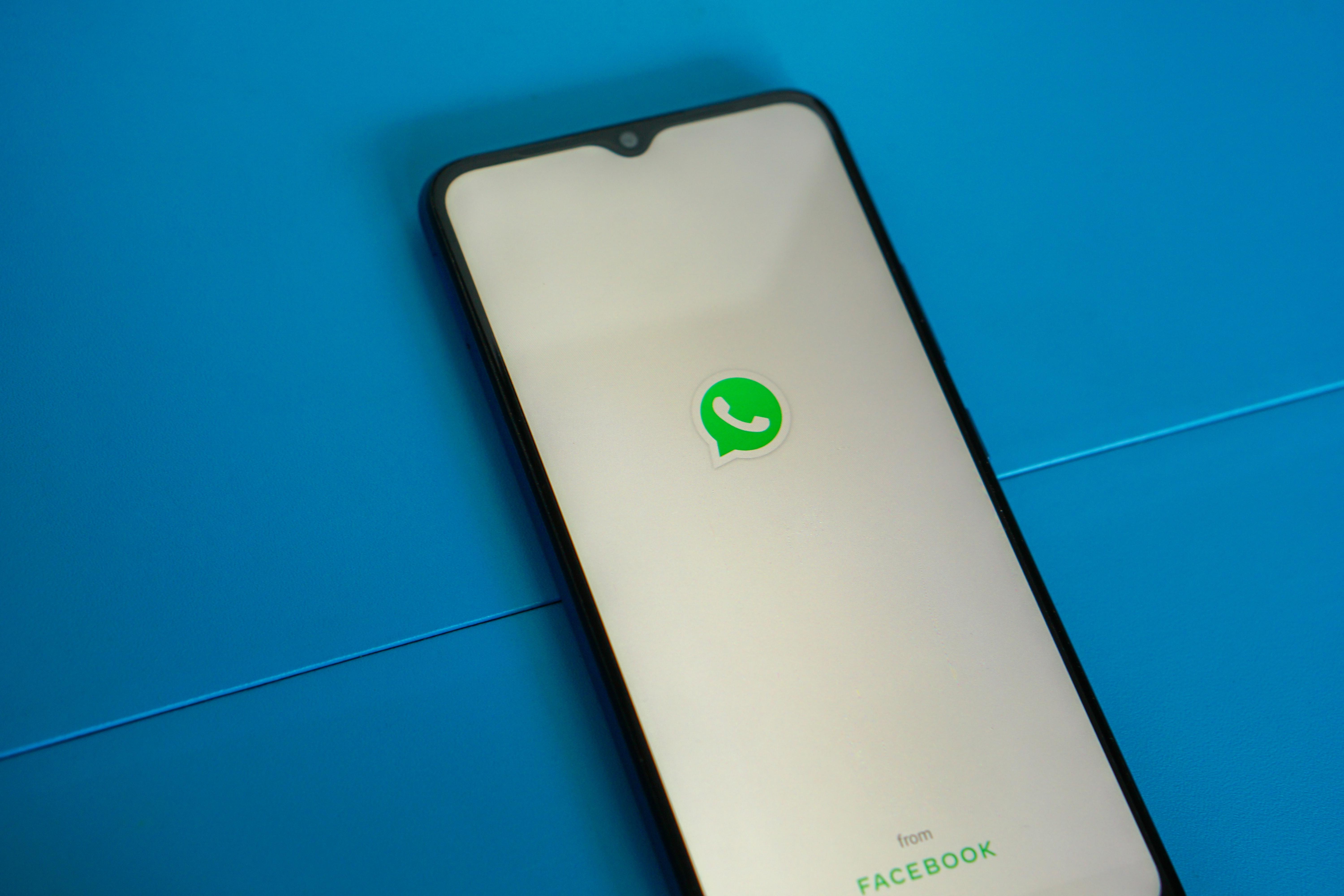 Solo quieres un teléfono para WhatsApp? Estos son las cinco mejores  opciones que vas a encontrar por precio
