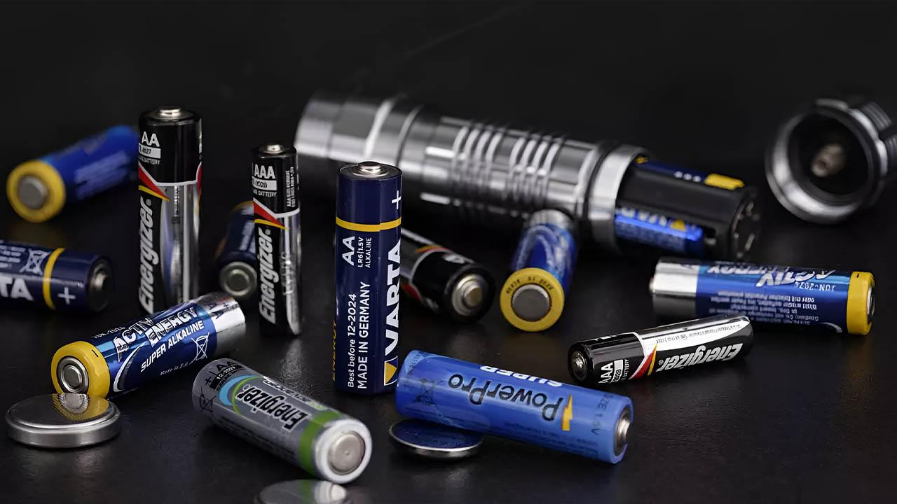 La distinción fundamental entre pilas y baterías: ¿Qué debes saber? 