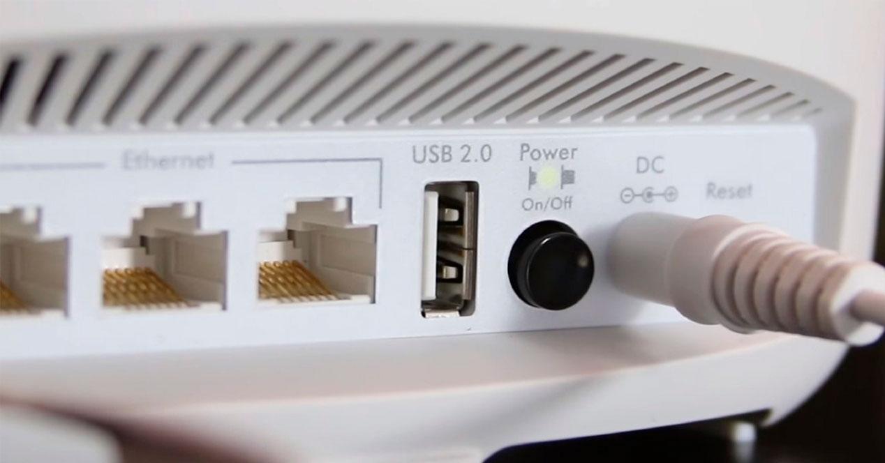 Cómo aprovechar el puerto USB del router: usos y dispositivos que