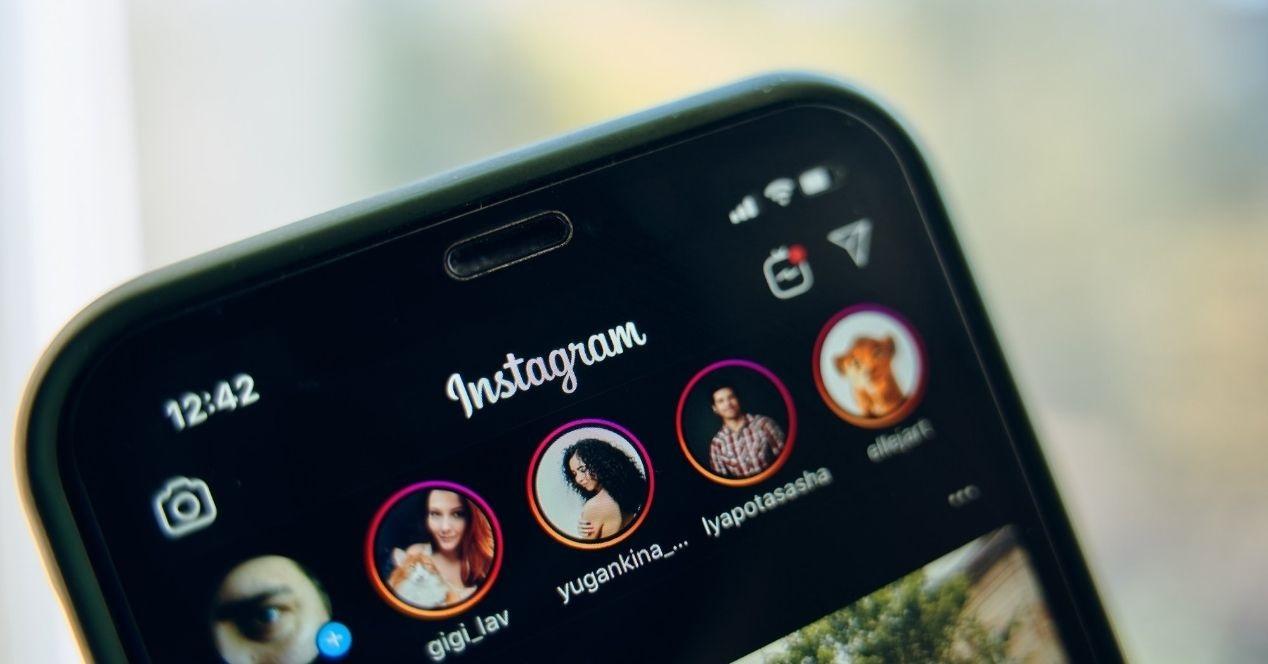 Cómo poner fondo en stories de Instagram y dónde descargarlos
