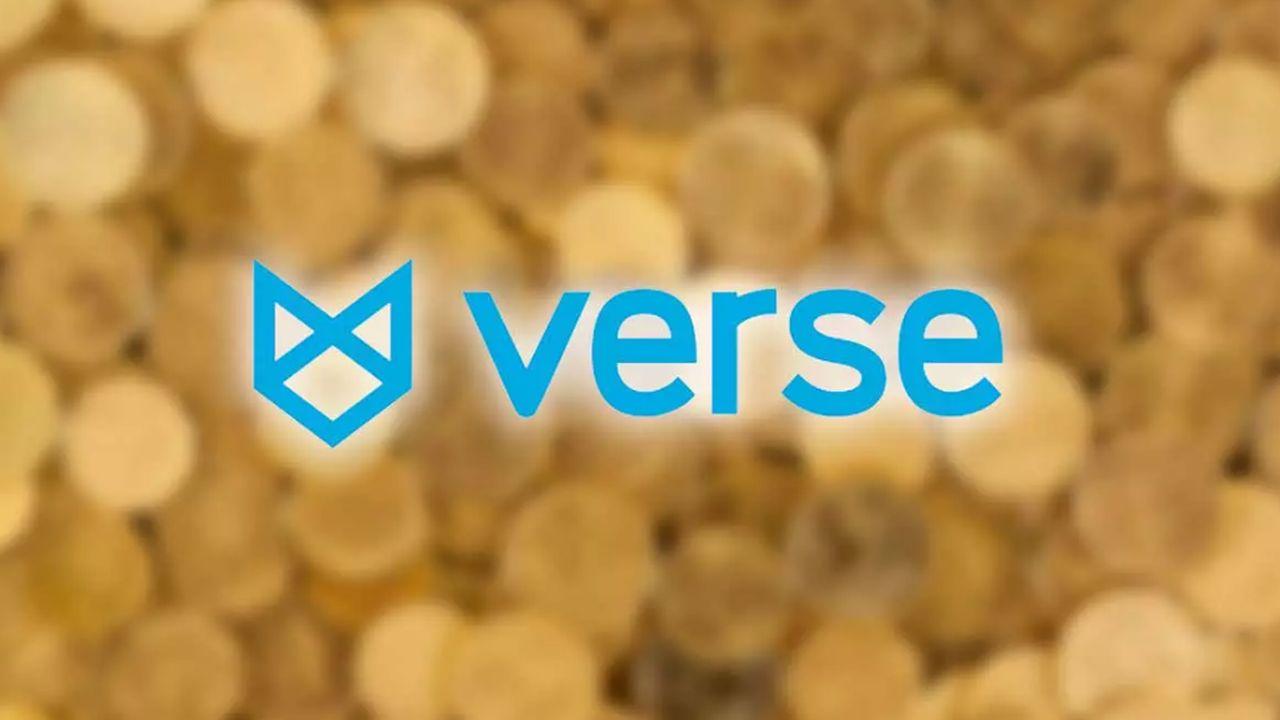 Un fondo de monedas y dinero con el logo de Verse encima