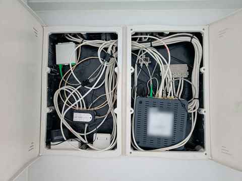 8 ideas de Mueble f router wifi  decoración de unas, ocultar cables, router  wifi