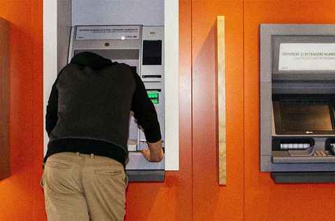 Puede un cajero automático retener un billete sospechoso de falsedad? -  Cliente Bancario, Banco de España