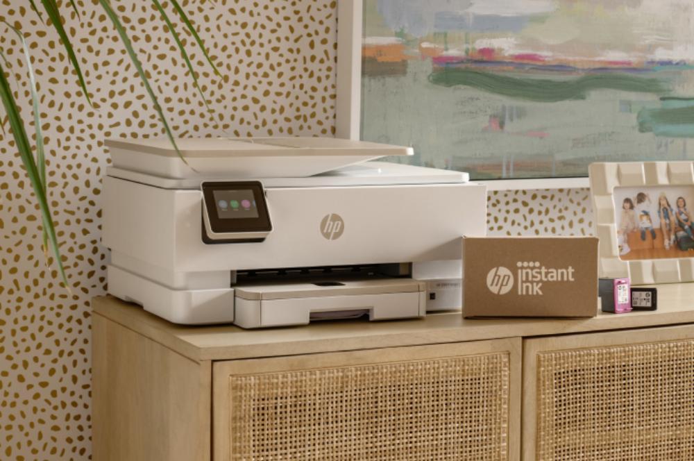 Impresora HP con cartuchos de tinta