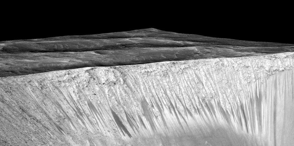 Las curiosas líneas que tiene el Cráter Hale de Marte