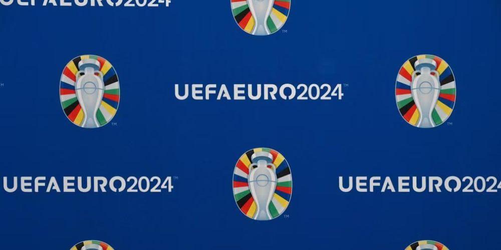 Un collage con el logo de la Eurocopa 2024 de la UEFA