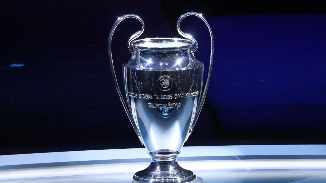 La copa que obtienen los ganadores de la Champions League