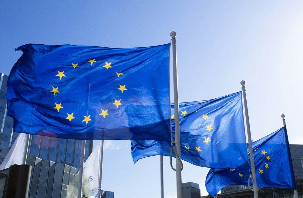 imagen de banderas de la UE